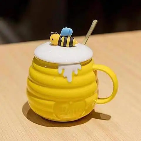 Creative Bee Milk Mug With Spoon Lid Ceramic Coffee Cup Set Christmas Cups of Coffee Cup to Go Drinkware Mug for Tea Couple Gift
