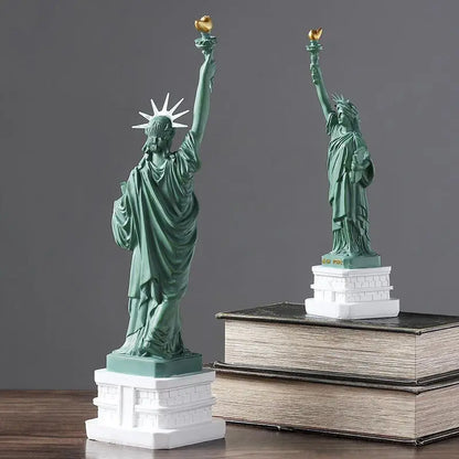 Creative Home Decoration Handicraft Model Ornaments Statue Of Liberty Resin Craftsmanship Office Statue