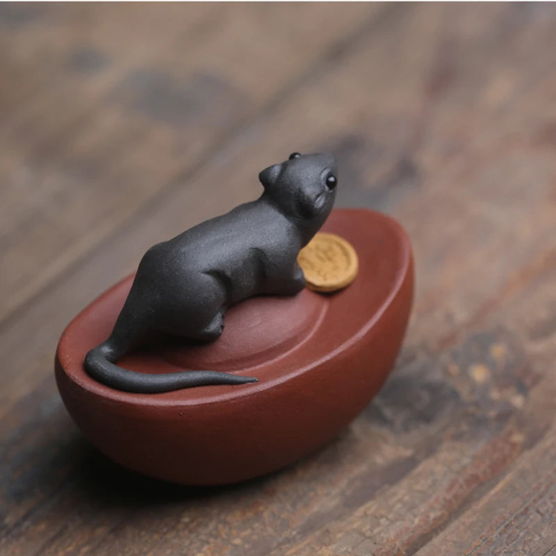 Creative Tea Pet Mouse on Money Wealthy Mascot Yixing Zisha Purple Clay Table Decoration Chinese Ornament Small Size On Sales