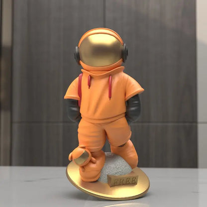 Creativity Space Astronaut Car Ornament Micro Landscape Bonsai Decoration Desktop Creative Trinket Home Accessories Figurines