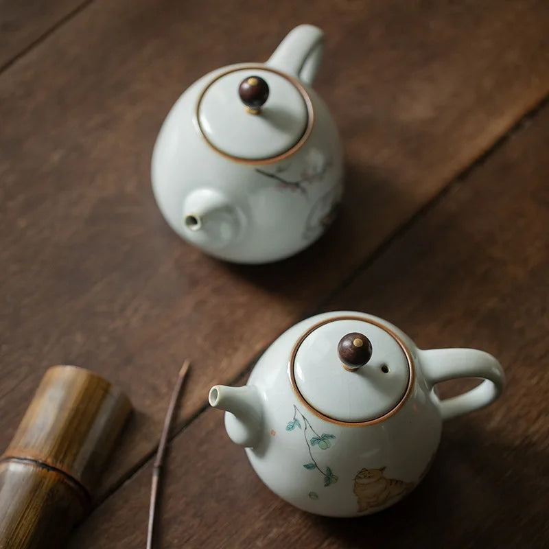 Cute Cat Teapot Ceramic Tea Set Kung Fu Tea Infuser Chinese Tea Kettle Hanpainted Jingdezhen Teaware Porcelain Teapots