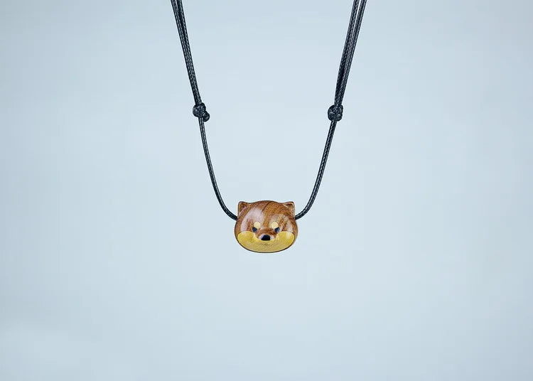 Cute Chai Dog Dog Wangcai Exquisite Wood Sandalwood Pendant Pendant Necklace Handmade Wood Carving Zhaocai Birthday Gift