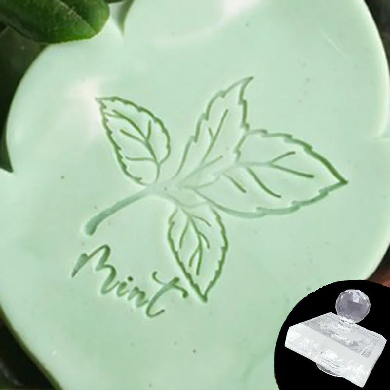 Cute Girls Comb Pattern Stamp Home Cleaning Natural Seal Acrylic Transparent Imprint Soap Stamp For Handmade Making Chapter Tool