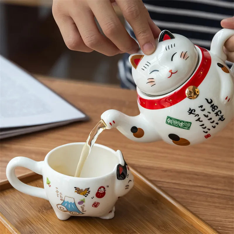 Cute Japanese Lucky Cat Porcelain Tea Set Creative Ceramic Tea Cup Kettle with Strainer Office Teapot Water Mug