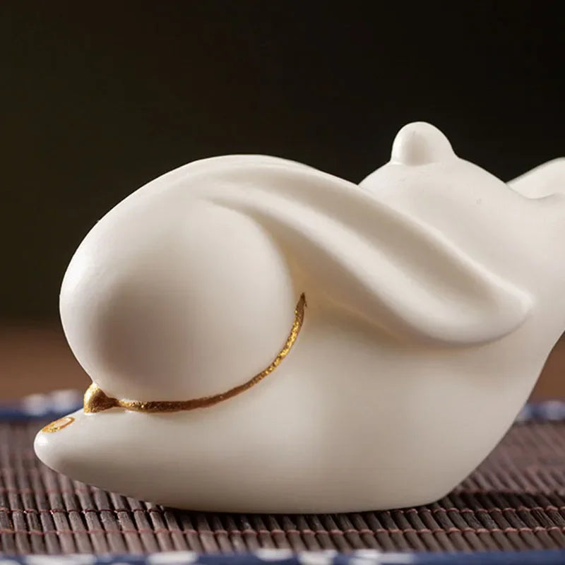 Cute Little Moon Rabbit Ceramic Incense Holder Cense Stick Rack Tea Pet Cover Lid Holder Living Room Home Decoration Ornaments