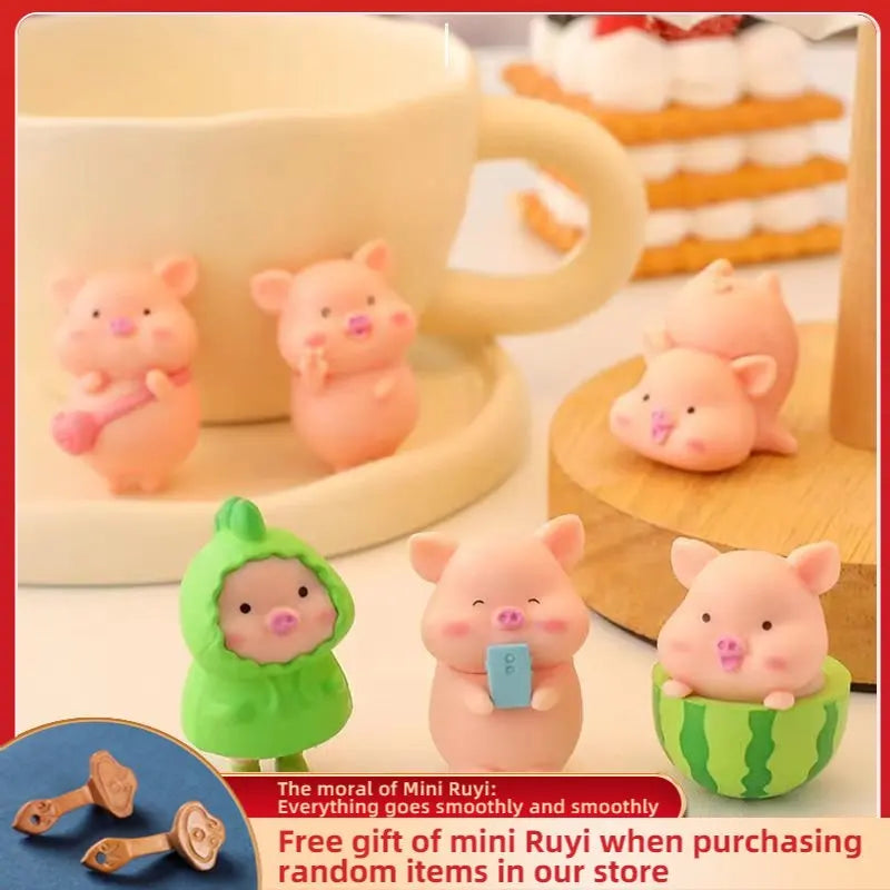 Cute Pig Ornament Kawaii Room Decor Desktop Ornament Accessories Year of The Zodiac Office Decoration Car Decorative Figurines