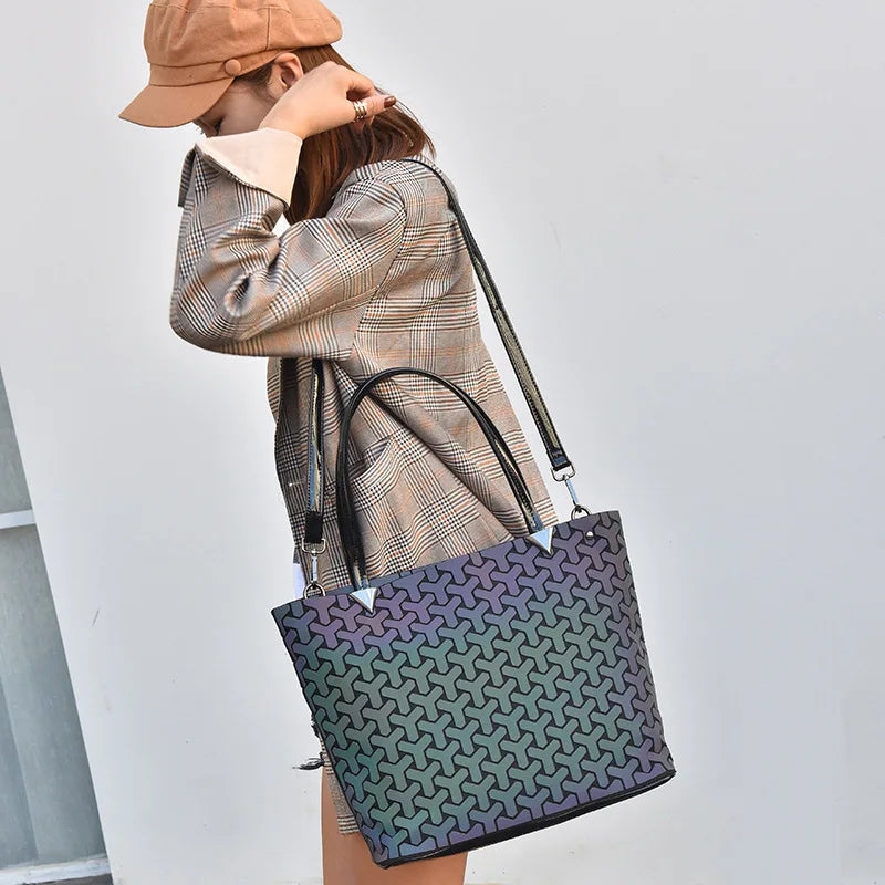 Drop Shipping Women bag Luminous sac Briefcase Diamond Tote Geometry Quilted Shoulder Bags Laser Plain Folding Handbags bolso