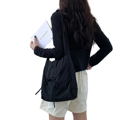 Durable Nylon Crossobdy Bag with Adjustable Shoulder Strap for Everyday Use