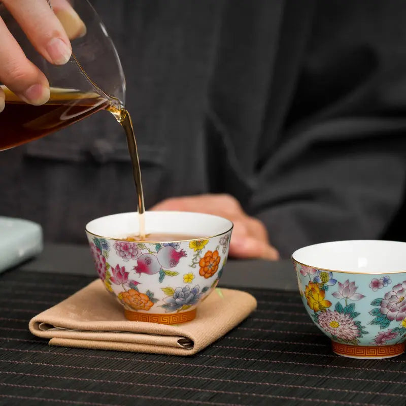 Enamel Ceramic Tea Cup Flower Master Cup Chinese Kung Fu Tea Set Colorful Tea Bowl Gift Box