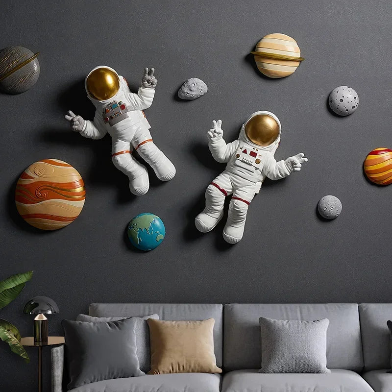 Europe originality Space astronaut Resin modern Home Hotel Wall Hanging Art Decoration decoration craft ornaments statue