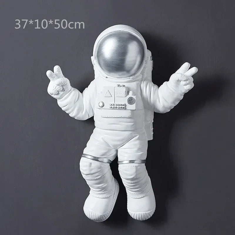Europe originality Space astronaut Resin modern Home Hotel Wall Hanging Art Decoration decoration craft ornaments statue
