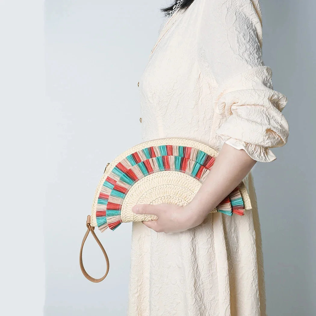 European And American Retro Woven Tassel Handbag Women's Summer Beach Vacation Niche Design Commuter Straw Dumpling Bag