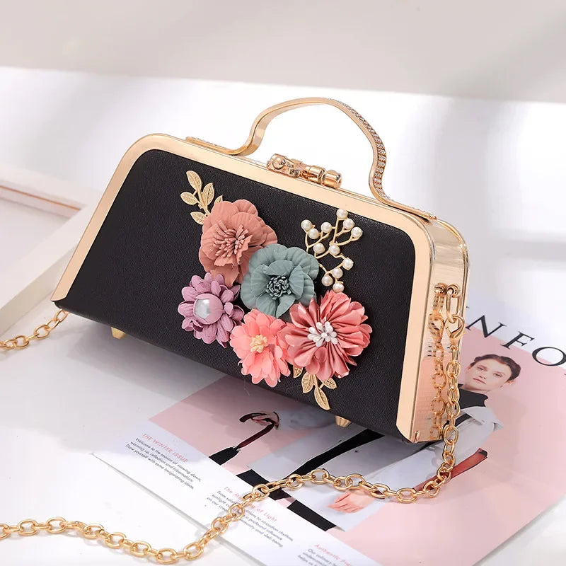 Evening Bags Women Clutch High-end PU Leather Wedding Bridal Handbag Pearl Flower Fashion Chain Party Packs Bags 2024 Crossbody