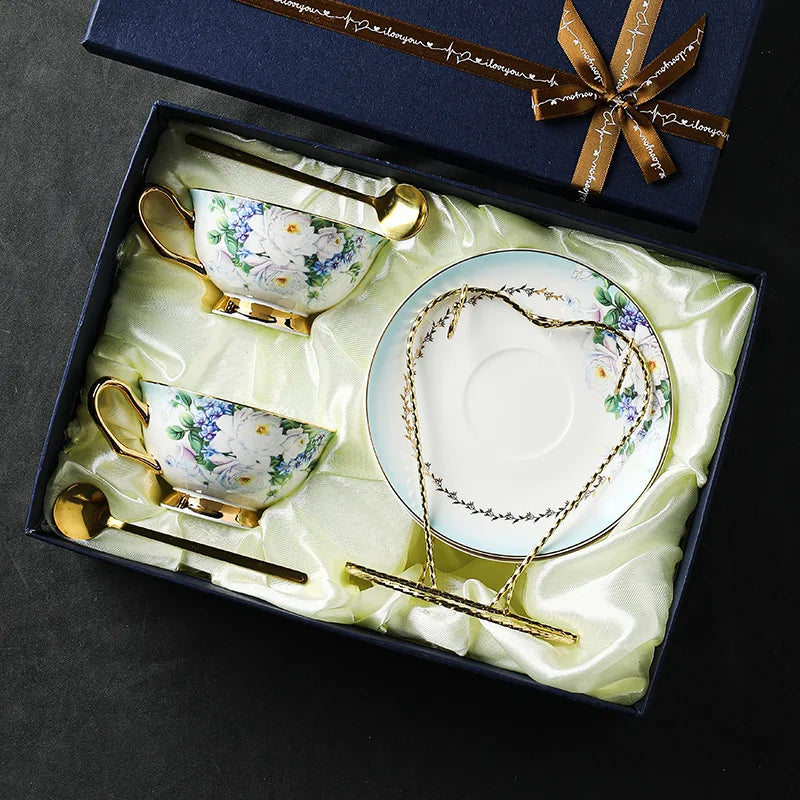 Exquisite Ceramic Bone Porcelain Coffee Cup European Small Luxury Violet Print Coffee Cup and Plate Set