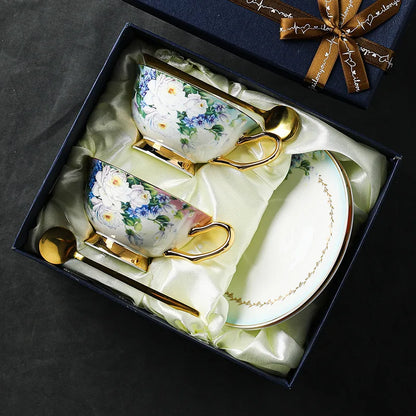 Exquisite Ceramic Bone Porcelain Coffee Cup European Small Luxury Violet Print Coffee Cup and Plate Set