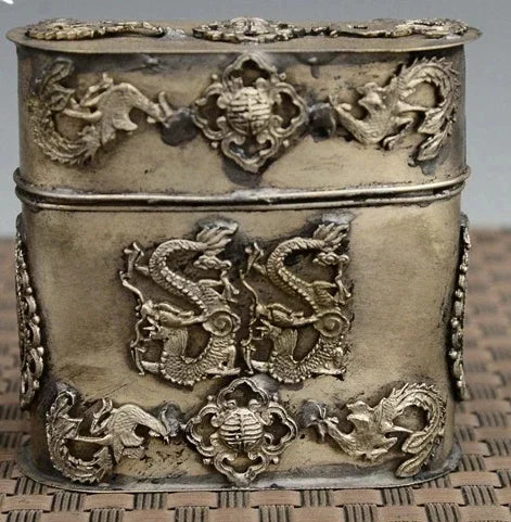 Exquisite Chinese old-style Tibetan silver Dragon Phoenix Statue Toothpick Box, Cigarettes Case