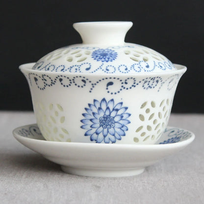 Exquisite Hollow Cover Bowl, Blue and White Porcelain Tea Bowl, Teacup White Ceramic, Sancai Gaiwan, Hand Holding Pot, 150ml