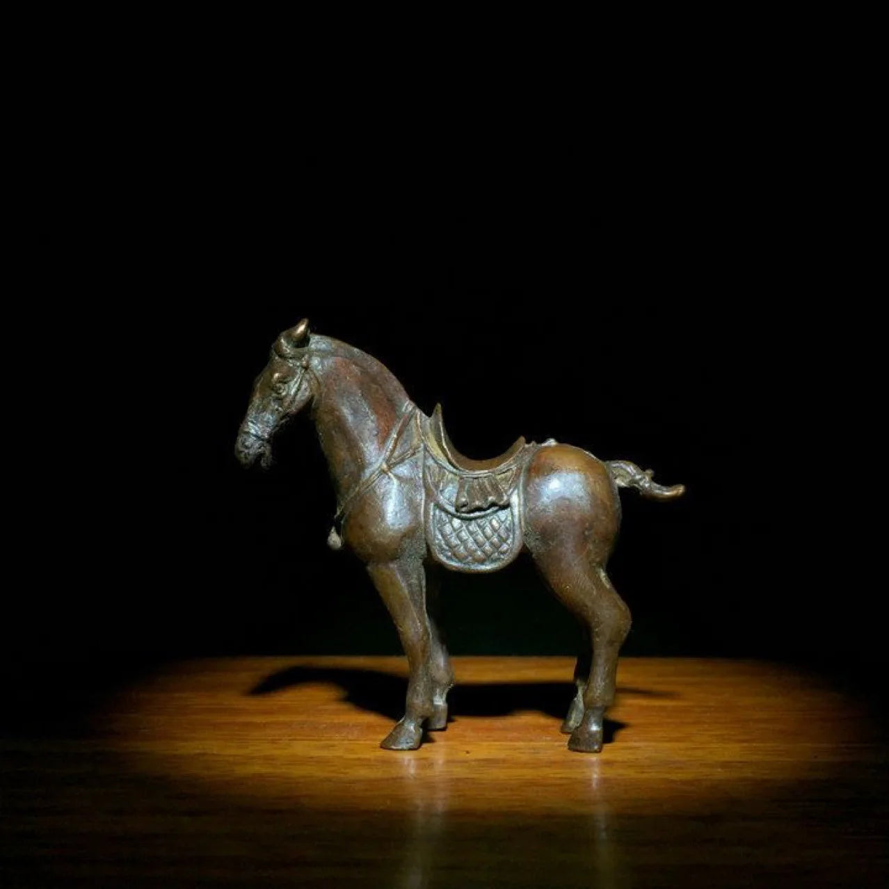 Exquisite Old Brass Handmade Carved Horse Small Statues