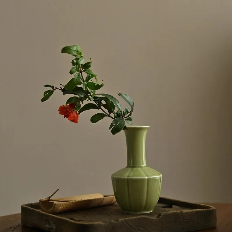 Exquisite Song Dynasty Style Bean Green Glaze Ceramic Vase for Tea Table Decoration