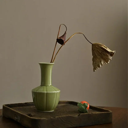Exquisite Song Dynasty Style Bean Green Glaze Ceramic Vase for Tea Table Decoration