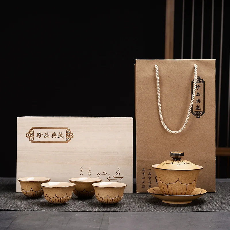 Exquisite ceramic tea bowl with lid, Chinese tea set, high-quality tea brewer, glazed, tricolor covered bowl, gift