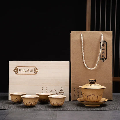 Exquisite ceramic tea bowl with lid, Chinese tea set, high-quality tea brewer, glazed, tricolor covered bowl, gift