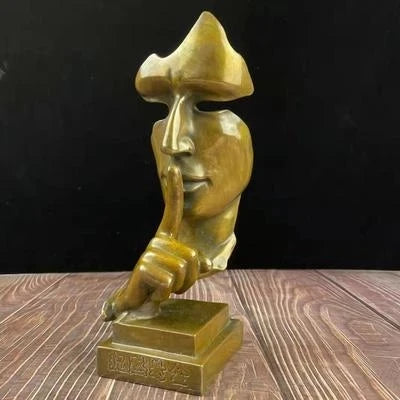 Exquisite modern simple pure copper silence is gold creative ornaments
