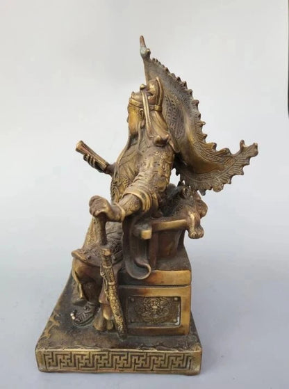 FREE SHIPPING Chinese pure brass guan gong reads book statue