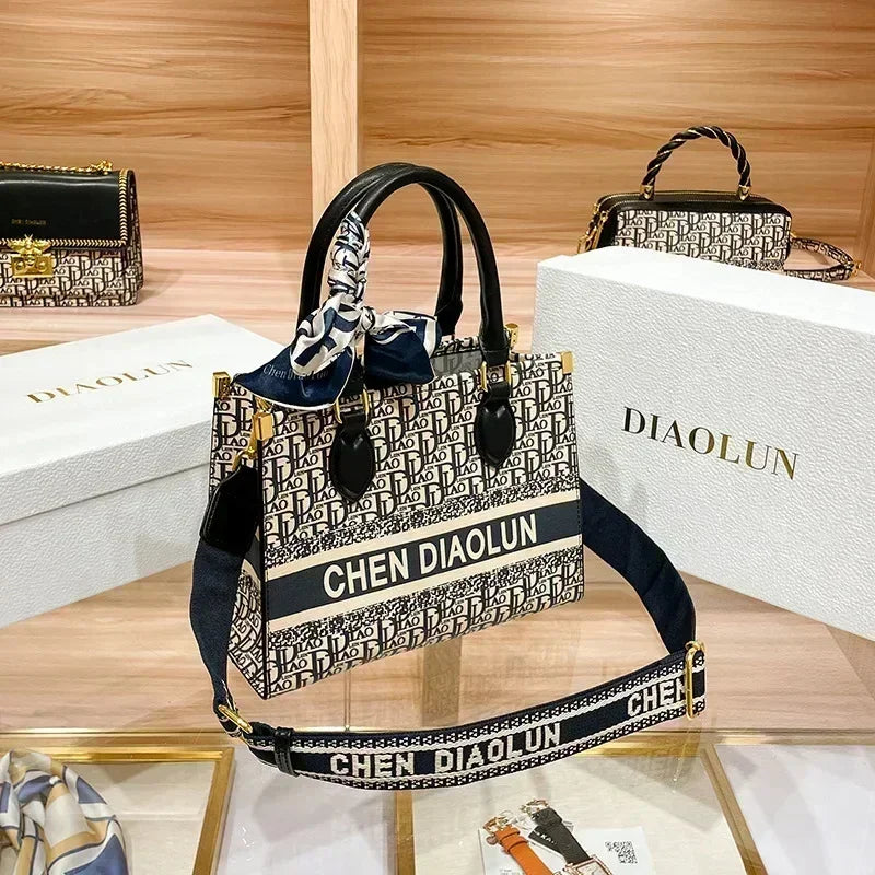 Famous Designer Luxury Brand Women Leather Handbags High Quality Embroidery Large Capacity Casual Totes Fashion Shoulder Bags