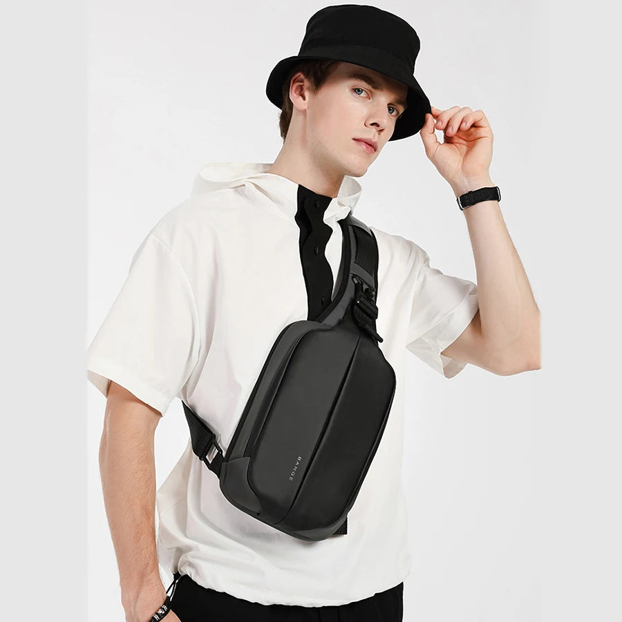 Fashion Chest Bag Men Travel Waterproof Leisure Business Chest Sports Packs Messenger Shoulder Sling Running Bag men's Boys