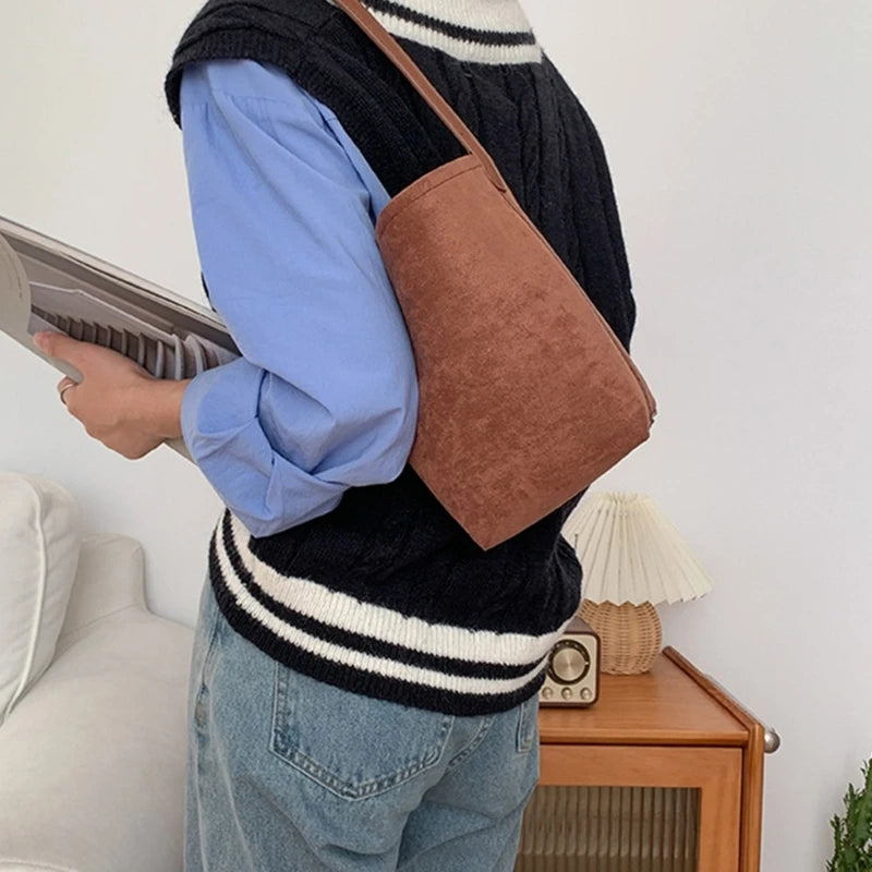 Fashion Forward Shoulder Bag Retro Design Women's Handbag