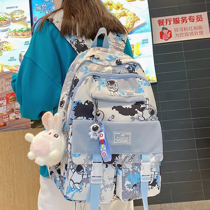 Fashion Girl Camouflage Cute Travel Backpack Trendy Ladies Kawaii Cartoon Graffiti Bag Female Laptop College Backpack Women Bags