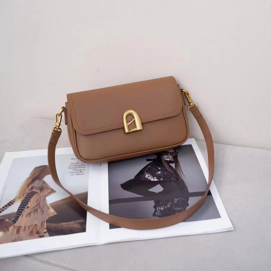 Fashion Metal Buckle Flip Tofu Square Bags Elegant Simple Commuter Crossbody Shoulder Bag Ladies Luxury Classic Handbags Purse