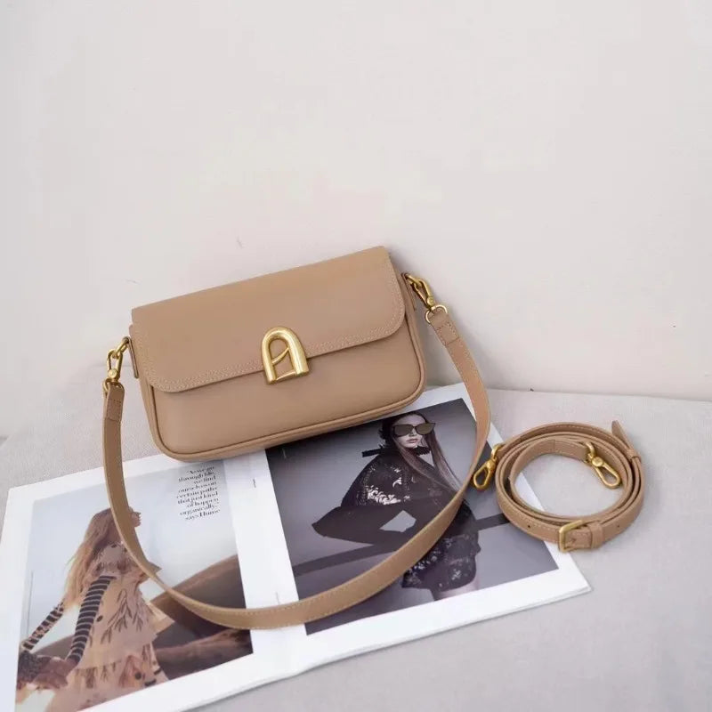 Fashion Metal Buckle Flip Tofu Square Bags Elegant Simple Commuter Crossbody Shoulder Bag Ladies Luxury Classic Handbags Purse