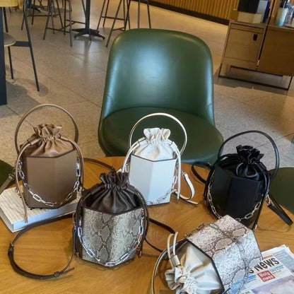 Fashion Niche Designer Bucket Bag Versatile Large Capacity Drawstring One Shoulder Crossbody Bags 2024 New All-match Handbags