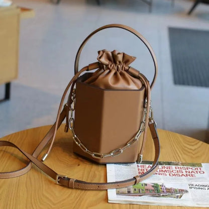 Fashion Niche Designer Bucket Bag Versatile Large Capacity Drawstring One Shoulder Crossbody Bags 2024 New All-match Handbags
