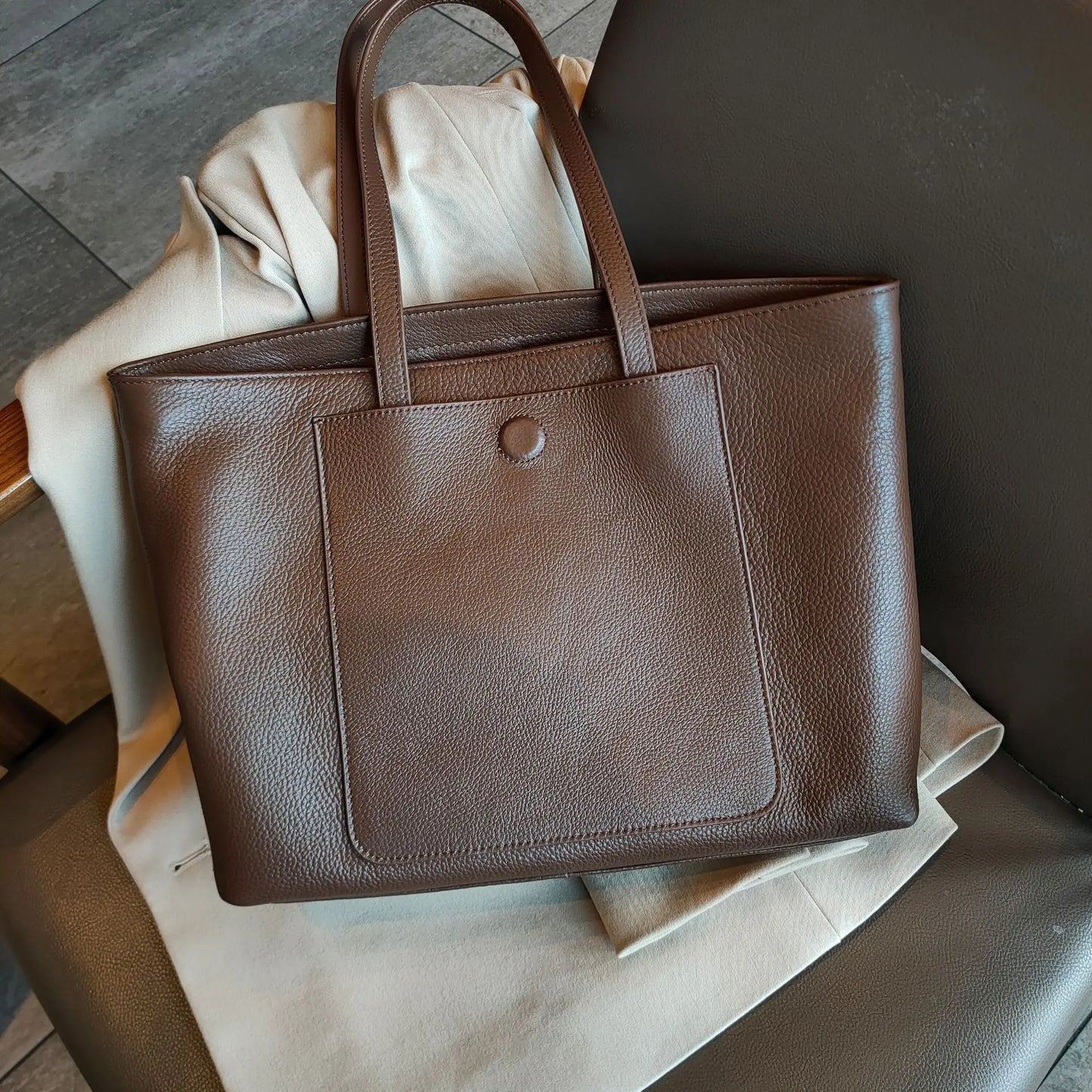 Fashion Simple Commuter Handbags 2024 New Elegant All-match Large Capacity Tote Bags One Shoulder Portable Versatile Travel Bag