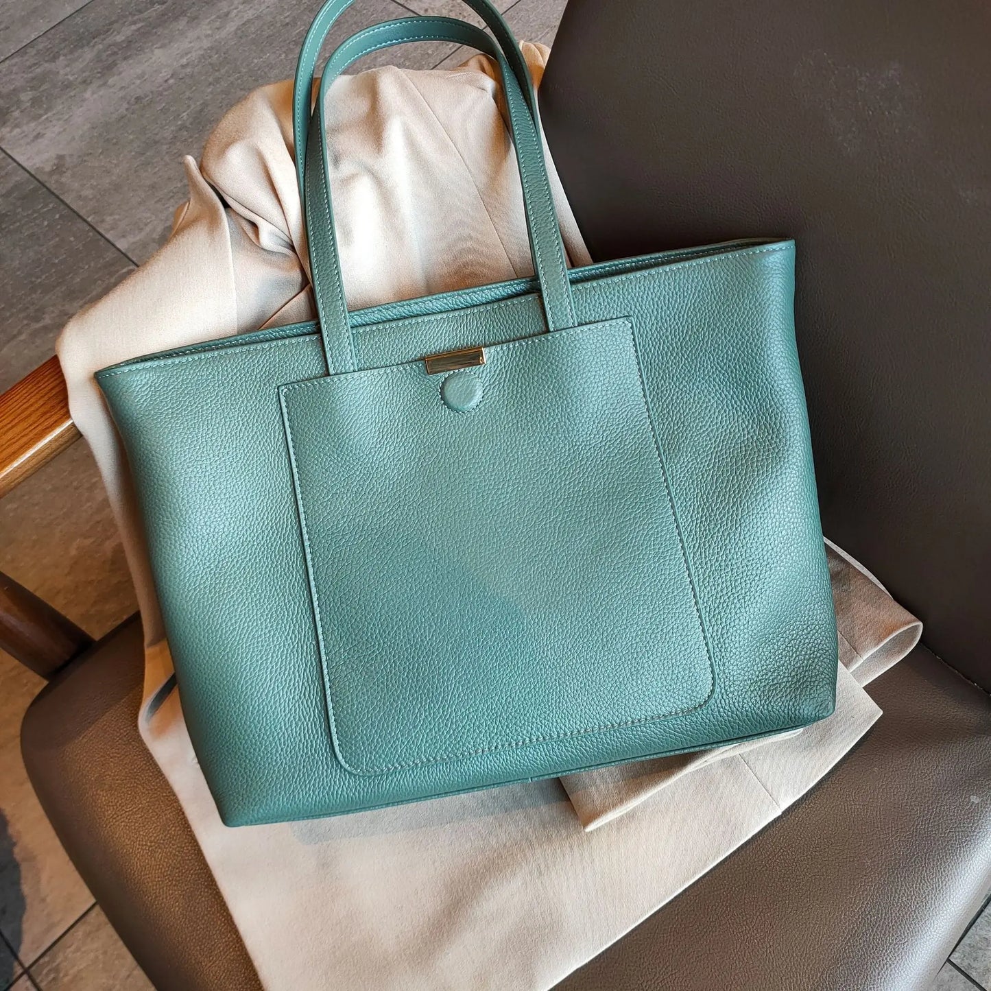 Fashion Simple Commuter Handbags 2024 New Elegant All-match Large Capacity Tote Bags One Shoulder Portable Versatile Travel Bag