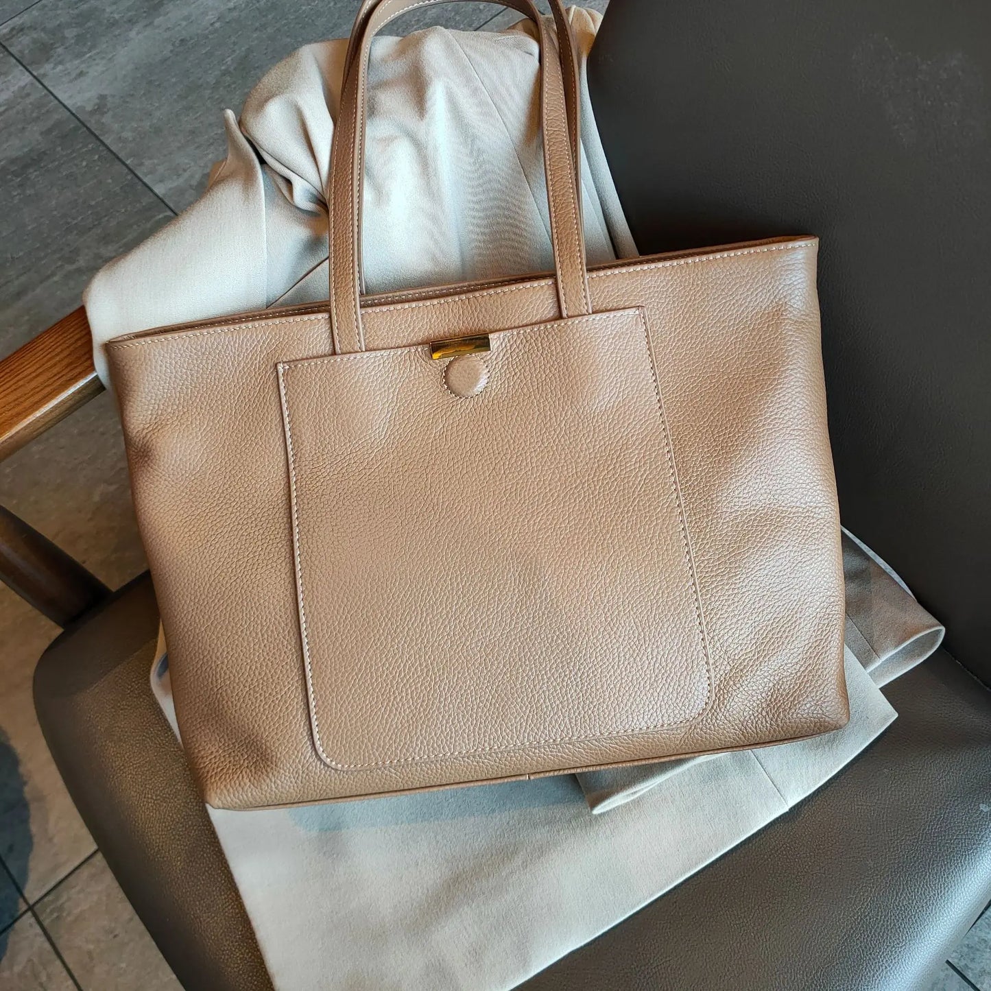 Fashion Simple Commuter Handbags 2024 New Elegant All-match Large Capacity Tote Bags One Shoulder Portable Versatile Travel Bag