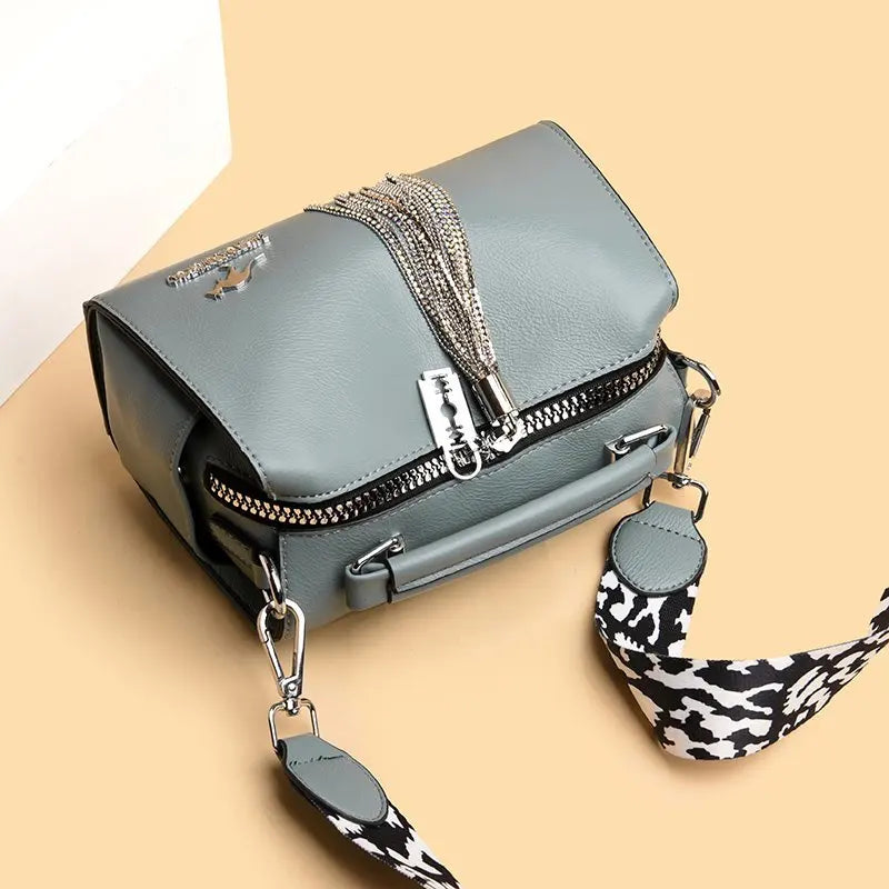 Fashion Tassel PU Leather Women Handbag Designer Women Shoulder Bag High Quality Ladies Crossbody Bag Luxury Female Tote Bag