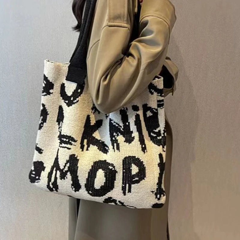 Fashion Tote Bag Large Capacity Knitted Pouch Shoulder Bag Women Handbag Portable Shopping Bag for Traveling, Shopping, Beach