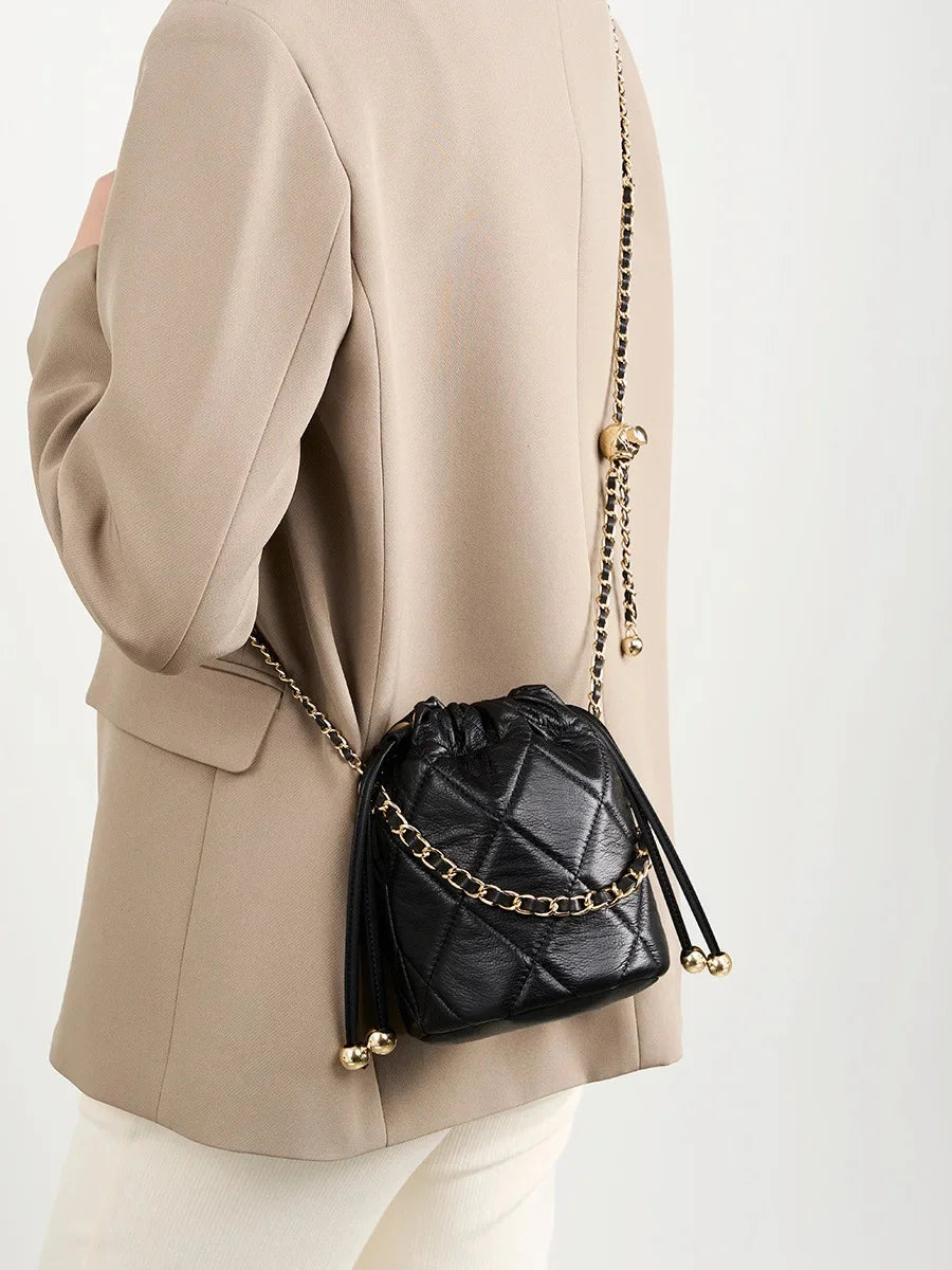 Fashion Travel Commuting New Crossbody Bucket 2024 Senior Sense All The Hand Small Chain Leather Women's Bag Gifts