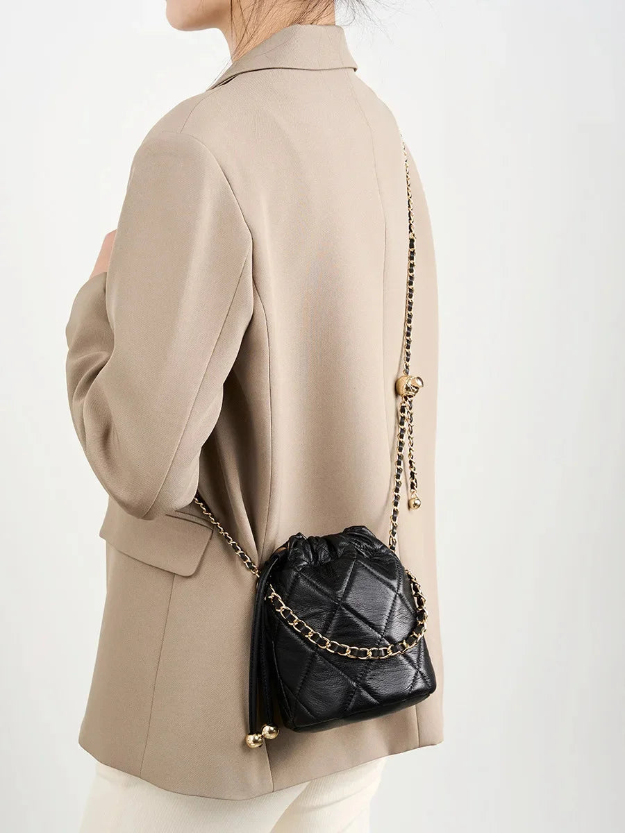 Fashion Travel Commuting New Crossbody Bucket 2024 Senior Sense All The Hand Small Chain Leather Women's Bag Gifts