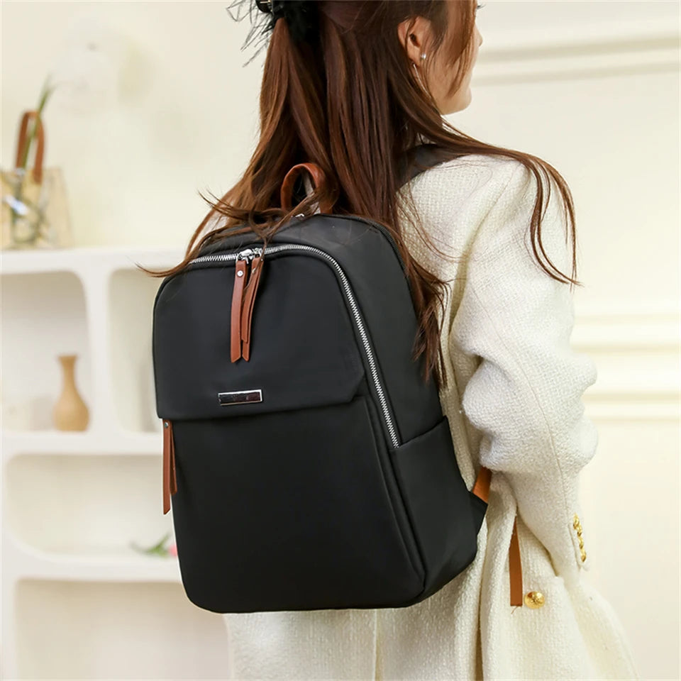 Fashion Women Backpack High Quality Nylon School Bagpack Designer Travel Rucksack for Ladies Simple Teenager Girls Bookbags Sac