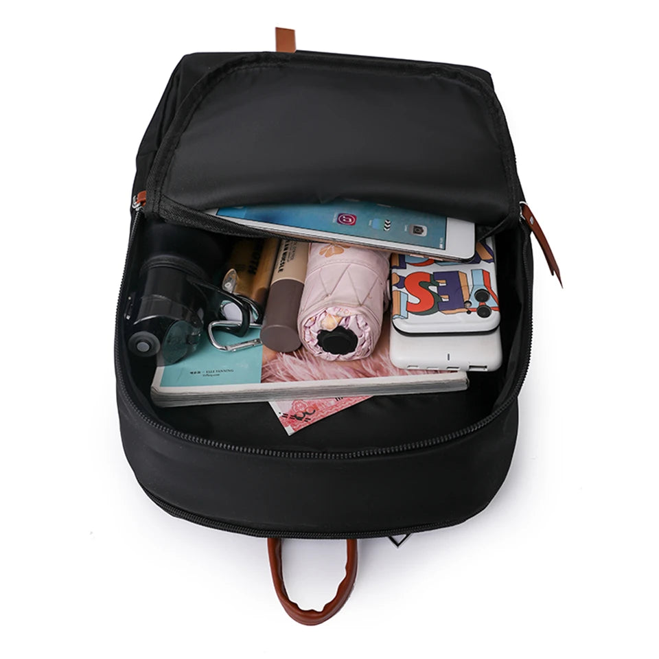Fashion Women Backpack High Quality Nylon School Bagpack Designer Travel Rucksack for Ladies Simple Teenager Girls Bookbags Sac