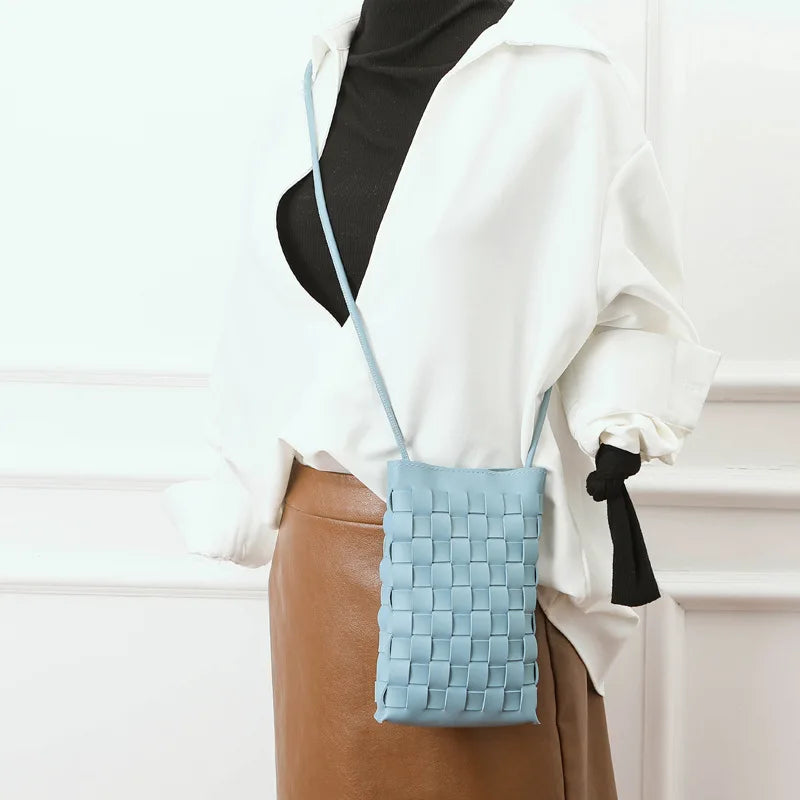 Fashion Women Knitting Mini Mobile Phone Bags Fresh Blue Crossbody Handbags and Purse Designer Small Shoulder Bag High Quality