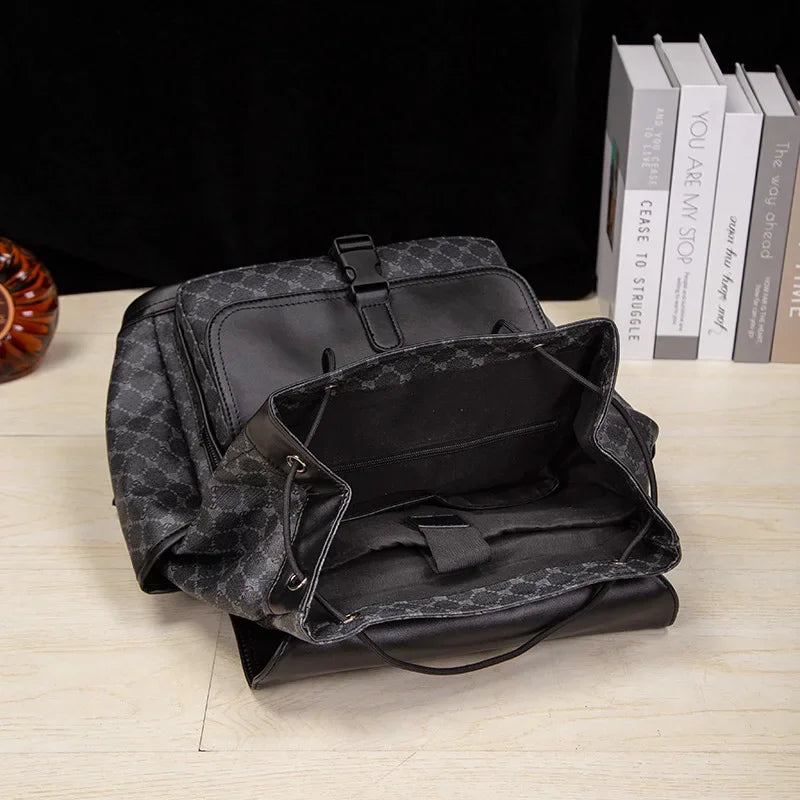 Fashion large capacity Men's luxury leather travel backpack casual student school bag business man Laptop Backpack