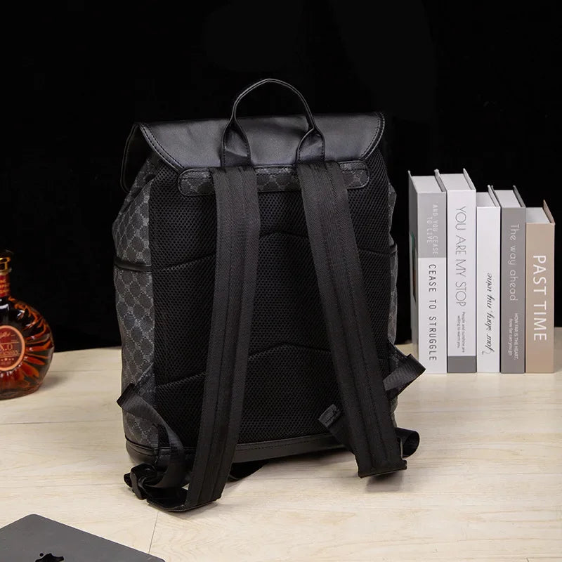Fashion large capacity Men's luxury leather travel backpack casual student school bag business man Laptop Backpack