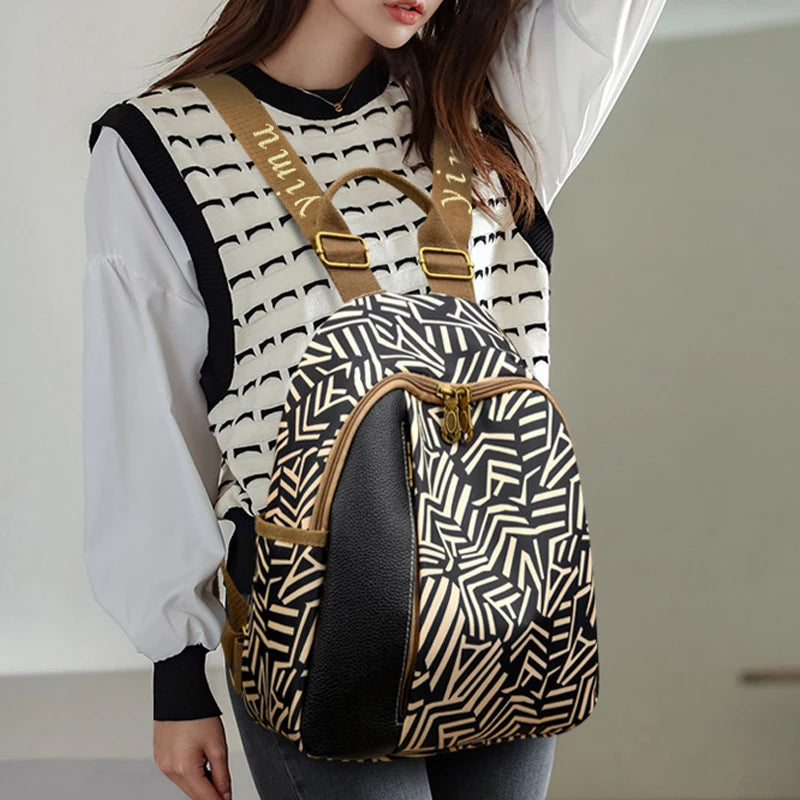 Fashionable Striped Design Women's Backpacks Luxurious Large Capacity Travel Backpack High Quality Oxford Cloth Girl Mochilas