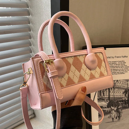 Female Spring 2024 new niche design crossbody bag for women's handheld diamond grid small square bag